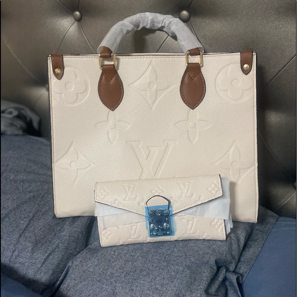 Brand new Bundle - purse with matching wallet